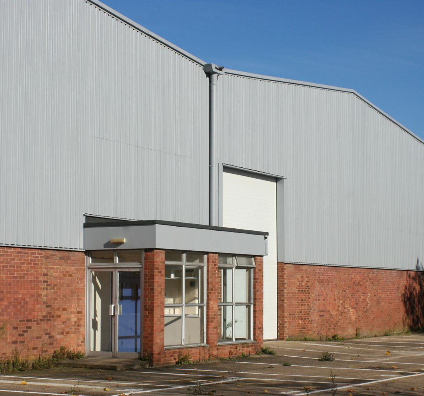 Exterior south west view of building on Capitol Way