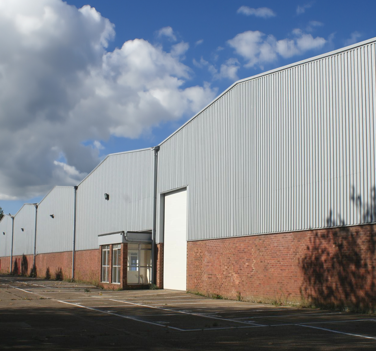 Exterior view of car parking on Capitol Way